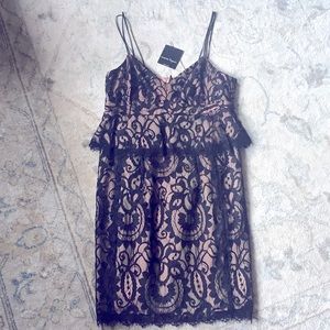 NANETTE LEPORE NWT  Black peplum dress